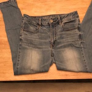 Light wash AE hi-rise jegging